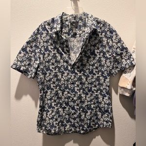 H&M slim fit button down shirt